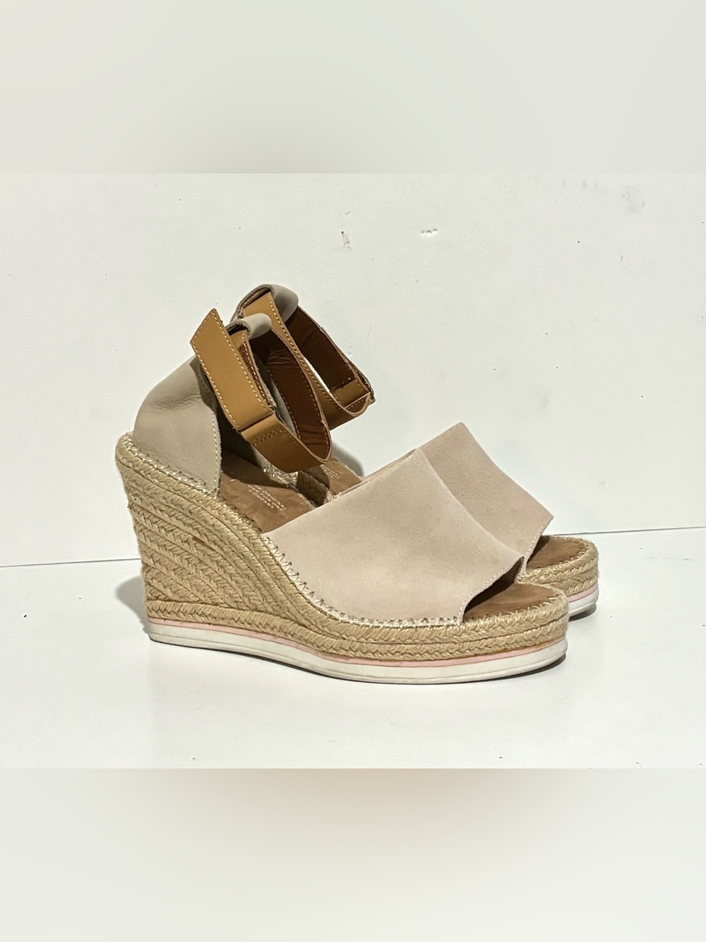 TOMS Marisol Beige Suede Espadrille Wedge Sandals 8.5